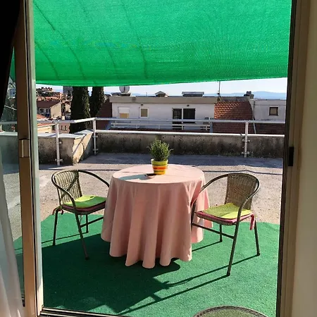 Nora Апартаменти Спліт